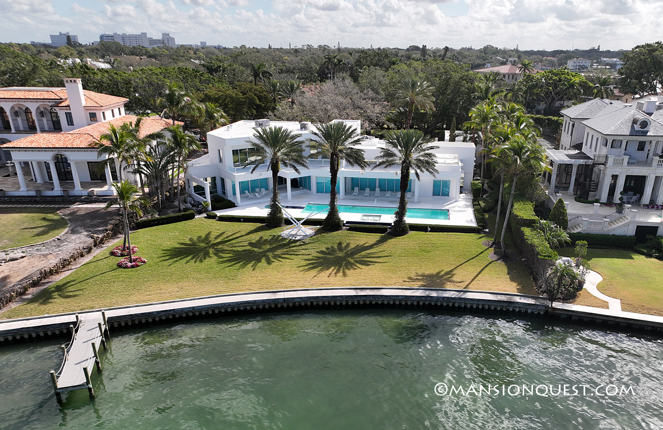 1301 Vista Dr.