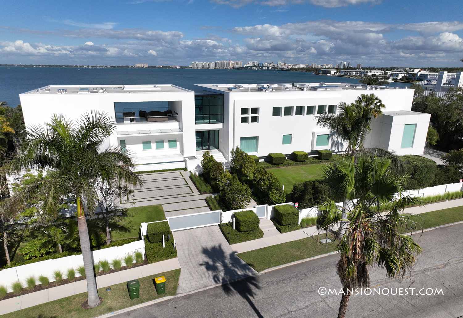 132 N. Washington Dr.